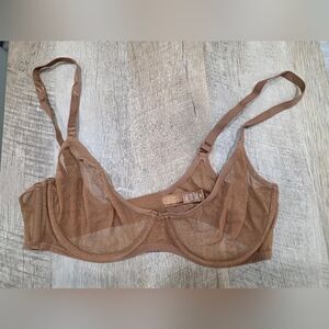 SKIMS Sheer Tan Underwire Bra